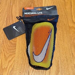 NWT Nike Mercurial Lite Shin Guards in Yellow and Orange